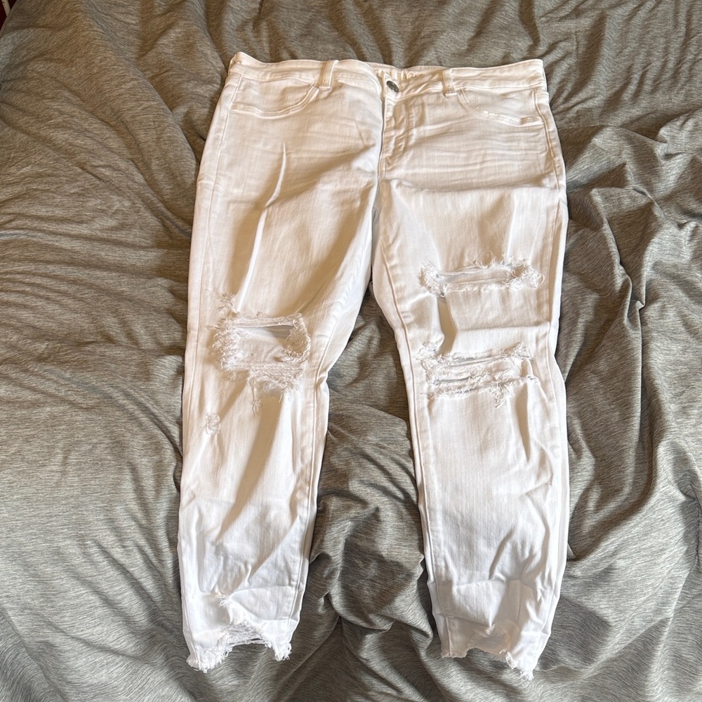 American Eagle Outfitters White Distressed Boyfriend Jeans